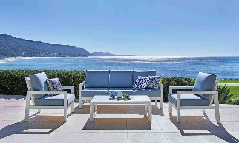 Outdoor Chairs - Add a Little Flair to Your Garden Setting