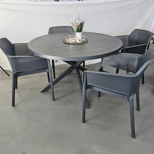 Matzo Round Table and Lido Chair
