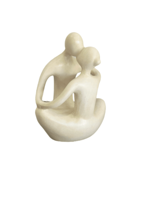 cozy-furniture-homewares-decorative-giftware-pieces-intimate-couple-sculpture