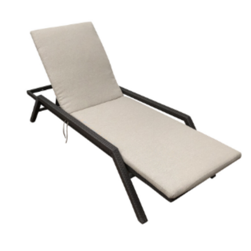 cozy-furniture-outdoor-wicker-sunlounger-ark-resort-cushion